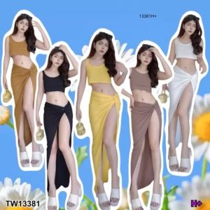 P13381 Set 2 ชิ้น เสื้อครอปแขนกุด + กระโปรงผ่าสูง