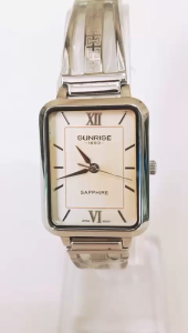 Đồng hồ Lắc nữ SUNRISE Chính hãng .Vỏ trắng  kính saphia Mặt chữ nhật sang trọng . Hàng mới 100%