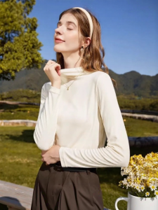 XIANGYING | Slim-Fitting Long-Sleeve Half-High Neck Knit Top