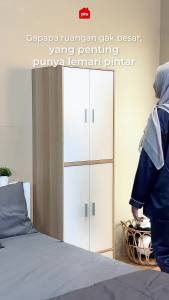 PIRA METROPOLIS OX -  ARUNA BL4P 1DR Lemari Pakaian / Lemari Baju Full Rak dengan Laci Penyimpanan