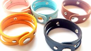 gelang kulit premium model 3 baris trendy pria dan wanita