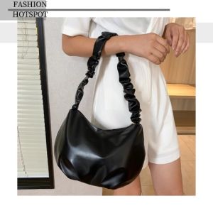 LEAShop  ฮิตฮอต กระเป๋าเเฟชั่นผู้หญิง ดีไซน์สวยทรงดี กระเป๋าสะพายมินิมอลมินิใจ  เเมทช์ได้หลายลุค มีหลายเฉดสีให้เลือก  ห้ามพลาดคอลเลคชั่นใหม่ ไปซื้อกัน