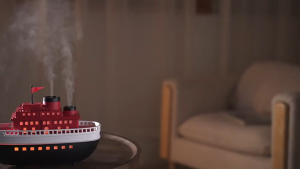 NEW🚢Boat Aroma Diffuser🚢เครื่องพ่นไอน้ำทรงเรือ เครื่องพ่นความชื้น ขนาด 300 ml. มีไฟสีสันสวยงาม ควันออกง่าย ประดับห้องนอน ห้องรับเแขก