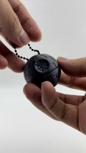 Turning Fidget Death Star Keychain | Stormtrooper Cute Desk Home Decoration - Star Wars Stress Reliever Toy | Mainan Penghilang Stress Star Wars