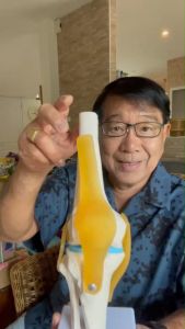 Magicus Bond Magicus bond น้ำมันงาดำมาจิคัสบอนด์ น้ำมันงาดำสกัดเย็น ดูแล ปวดเข่า ปวดข้อ เซซามินงามันดำ เซซามินเข้มข้น