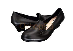 รองเท้าคัทชูหญิงยาง