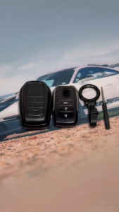 bọc chìa khoá Toyota Camry Hilux Fortuner Prado Innova Cross 2023