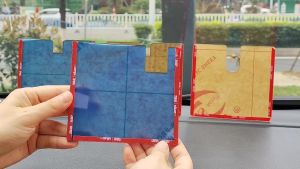 เฟรมภาษีอะคริลิครถยนต์ เข็มขัดอะคริลิคแบบโปร่งใสหนา 3 มม. ลวดลายการ์ตูนน่ารัก กาว 3M สามารถนำกลับมาใช้ใหม่ได้โดยไม่ต้องทิ้งร่องรอย