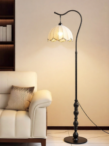 DGY | Đèn Sàn Phong Cách Retro Nghệ Thuật Sắt