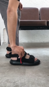 Heyjude Black Comport 02 Sandal Casual Pria Wanita