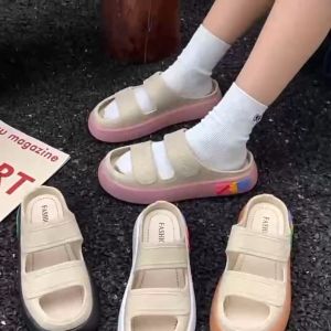 Foya.1 รองเท้าแตะแฟชั่นผู้หญิง ใส่สบายทรงสวย น้ำหนักเบา มีกันลื่น วัสดุน้ำหนักเบากันน้ำ สีสวายที่น่ารัก รูปแบบที่สวยงาม