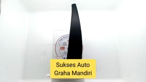 GARNISH GARNIS TUTUP DEPAN KABIN LIST LIS LES PENUTUP PLASTIK PINTU CANTER PS110 PS125 PS136 HDX SHDX HDL EURO4 EURO 4 CANTER FE71 FE 74 FE84