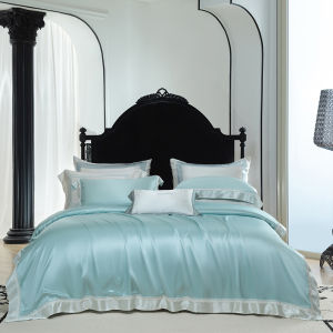 Luxury 100% Mulberry Silk Four-Piece Bedding Set