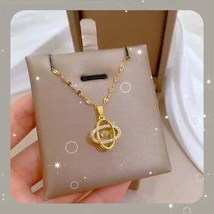 Ladamas Kalung Titanium Dengan Permata Berkilau Bisa Bergerak KT79