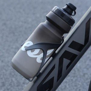 TUJIYD | High Capacity Squeeze Sports Water Bottle For Cycling