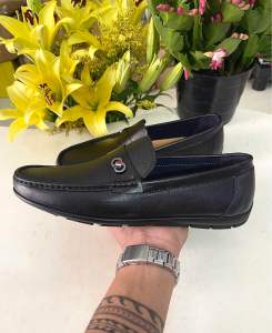 Chất liệu da bò đế cao su..Giày mọi nam kiểu dáng đẹp..phom chuẩn..đế khâu sẵn chắc chắn bền bỉ