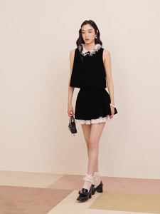 AIVEI | Lace Stitching Velvet Autumn Short Skirt