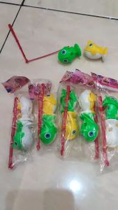 Mancing Mainan Anak: 1 Set Pancing & Ikan 2