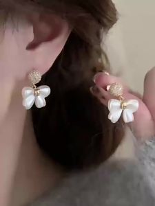 Full Drill Bow Pearl High-end Elegant Niche Unique Ear Jewelry