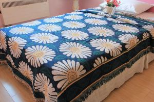 Export Export Oil Painting Style European Special Offer Thick Chenille Romantic Red and Green Two-Color Woven Cotton Blanket Chenille Sub Thickened Bedspread