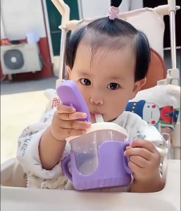 【BPA FREE】Sippy Cup ​For Toddler Childrens Silicone Straw Cup With Handle Baby Cup Drop-Proof-Portable Children Drinking Bottle Kids Cup