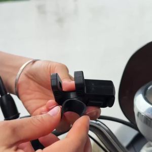 Universal Bike Phone Holder 360° Rotatable Phone Holder Handlebar Stand One Hand Operation GPS Clip for Motorcycle ATV Scooter