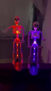 Đèn LED Nhiều Màu Sắc Hình Bộ Xương Trang Trí Sân Vườn Halloween Nhiều Tượng Đầu Lâu Đứng Đèn Chiếu Sáng Cảnh Tiệc Sân Vườn Sử Dụng Năng Lượng Mặt Trời
