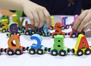 Đoàn tàu nam châm chữ và số - Đồ chơi thông minh cho bé