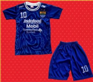 stelan baju bola anak persib ukuran 1 -13 tahun gratis sablon nama