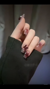 KeraSys เล็บปลอม เล็บปลอมแถมกาว เล็บปลอมแบบยาว  3D สไตล์โมเดิร์น ใช้งานง่าย 24 ชิ้น ฟรีกาว 2025 ใหม่ล่าสุด 24 ชิ้น COD