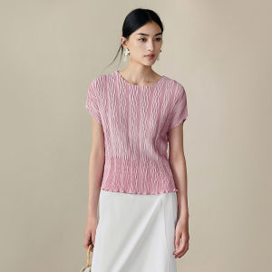 Texture Elegant Fitting T-Shirt