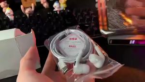 USB Type C Earphones Sports Stereo Earbuds With Wired Control Microphone Headphone for Huawei Xiaomi Smartphone