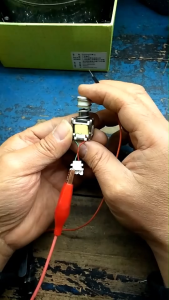 [Lập Trình Nhúng A-Z][G48] Công Tắc Bảo Vệ Giải Phóng Nguồn Điện Dùng Nam Châm Điện Tử Khóa Thủ Công (Hàng Cũ Xài Ngon)