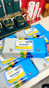 ทิชชู่เปียกเช็ดครัว (ยกลัง30ห่อ) ทำความสะอาดคราบมันต่างๆในครัว ผสมน้ำมันมะพร้าว มีกลิ่นเลม่อนหอมสดชื่น /2207