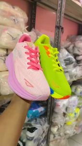 Sepatu Goretex Model Baru Sepatu Senam Yang Ringan Dan Nyaman Sepatu Olahraga Wanita Lari Jogging Berpori Sepatu Sneakers Wanita Bonus Kaos Kaki