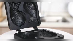 【Fast Delivery】Double Fish Shaped Taiyaki Dessert Waffle Cake Maker Pan Aluminum Alloy Fry Pan Waffle Molds Taiyaki Double Baking Pan【Arrive 1-3 Days】