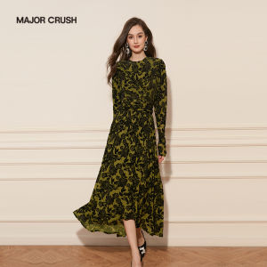 Elegant Flared French Emerald Rose Printed Round Neck Dress