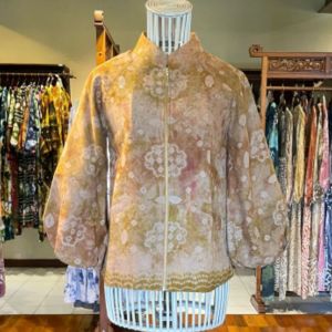 Queen Coat Viscos by Dian Pelangi LIMITED EDITION Outer Cardigan Blazer Bolero Jaket Cardi Casual Formal Kerja Kantor Pesta Pernikahan Kondangan Lebaran Wanita Hijaber Cantik Anggun Modis Modern Simple Elegan Mewah Model Korea Terbaru Motif Jumputan