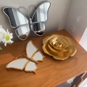 【1-3 Days Delivery】European Retro Makeup mirror Golden Desktop mirror home Princess Dressing mirror girl Heart Gift