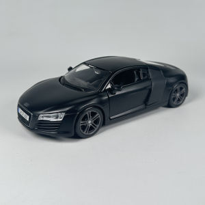 Maisto | Collectible R8 Car Model 1:24 Scale