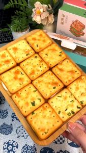 [ Giòn ngon ] Combo 300g Bánh quy Nougat/ Bánh quy hành vị pho mai/Bánh quy kẹp kem ăn vặt thơm ngon dưỡng chất