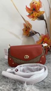 กระเป๋าสะพายข้าง COACH CE639 MILLIE 💯% ของแท้ กระเป๋าสะพายข้าง กระเป๋าสะพายข้าง ของแท้