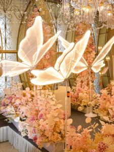 Luminous Butterfly Wing Decoration Wedding Stage Chandelier Iron Art Pathway Guidepiece Festival Celebration Supplies
