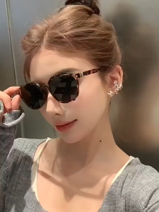 【READY STOCK】5 Colors Polarized Sunglasses UV400 Protection Retro Square Shades Anti Glare Cermin Mata Hitam Wanita Lelaki