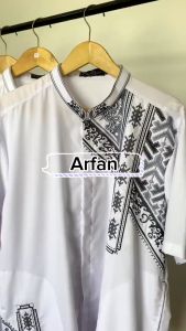 Baju Koko Putih Big Size Premium Lengan Pendek Xxl Xxxl Xxxxl 5xl 6xl Ready Stok Termurah Terlaris ( Arfan Pd ) warna yg disunahkan utk beribadah dan ga panas krna sifatnya memantulkan cahaya