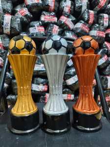 piala bola. OBR. 28cm.1set