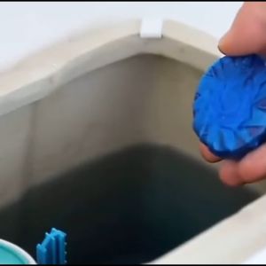 Tablet Biru Pembersih Kloset Penyegar Toilet Kamar Mandi WC Sanni Pil Biru Closet Anti Bau