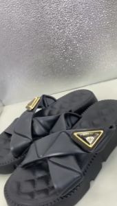 Sandal Tali Wanita Silang Terbaru Elegan Korea Tebal Premium Sendal Karet Wanita Jelly Kekinian Casual Ootd Empuk Ringan Anti Slip EVA