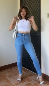 High Waist Skinny JeansLadies Casual ButtonPocketZipper High Waist Skinny Long Medium Wash Curvy Skinny Women JeansSpring/FallCasual Daily Wear