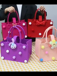 ( READY STOCK ) Cartoon Mummy Gift felt Portable Bag Storage Susu Pamper Diaper Wallet Purse Travel 1170